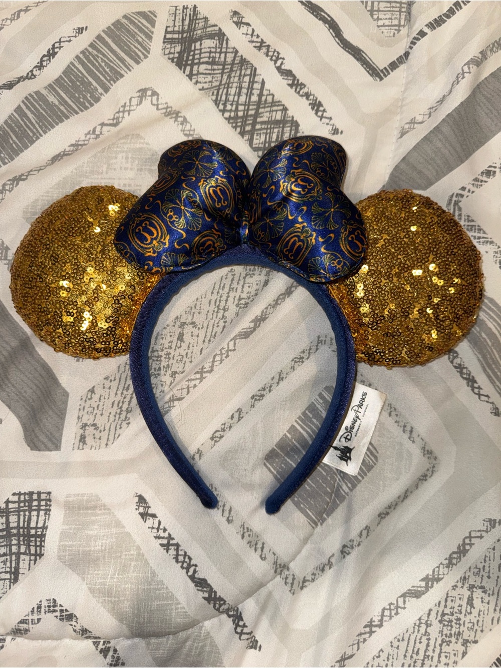Disney Club 33 Gold Sequin Minnie Ears Headband with Navy Bow - Picture 2 of 5